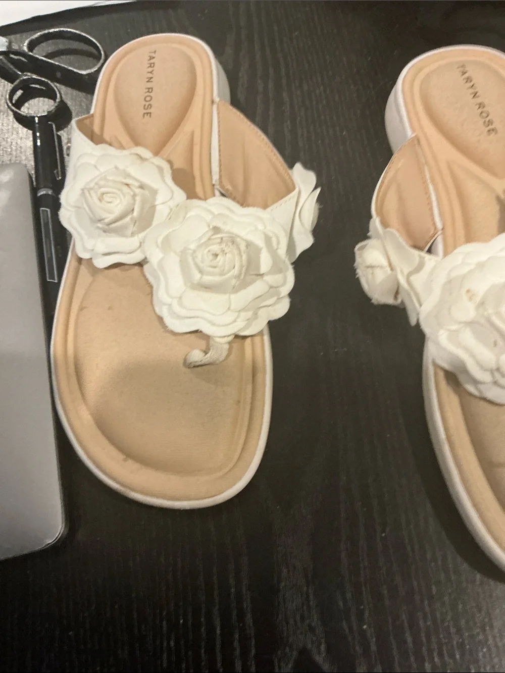 White rose flip flops